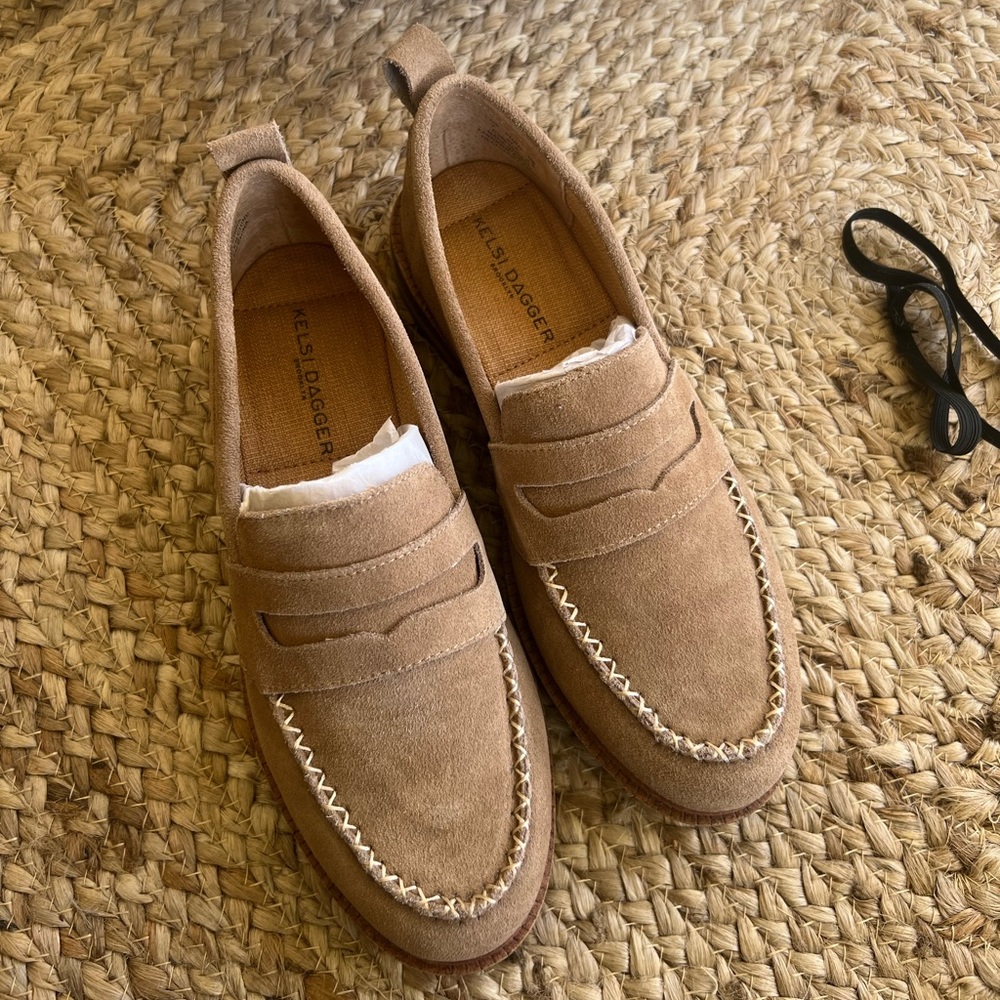 Kelsi Dagger - Lens Almond Suede Loafers - Size 7W *RUNS BIG*